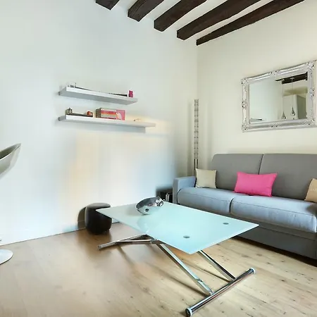 Apartamento Le Marais / Place Des Vosges París
